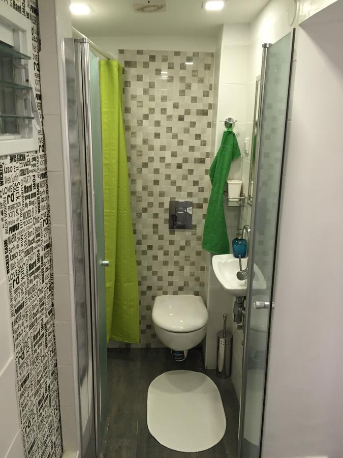 Stunning Studio By The Beach With Free Parking Tel Aviv-Jaffa Exterior foto